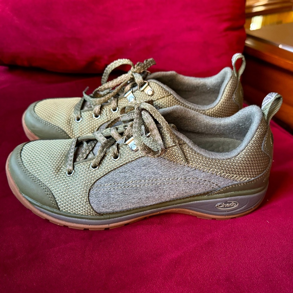 Chaco Kanarra Casual Trail Walking Outdoor Hiking Olive Like New